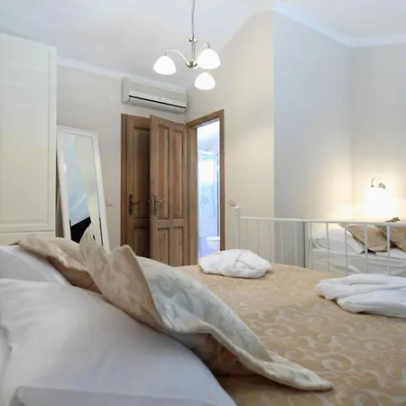 House With A Swimming Pool - 6668 Makarska